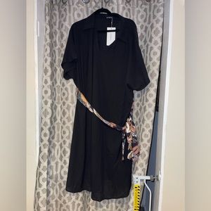 NWT Bloomchic dress with belt